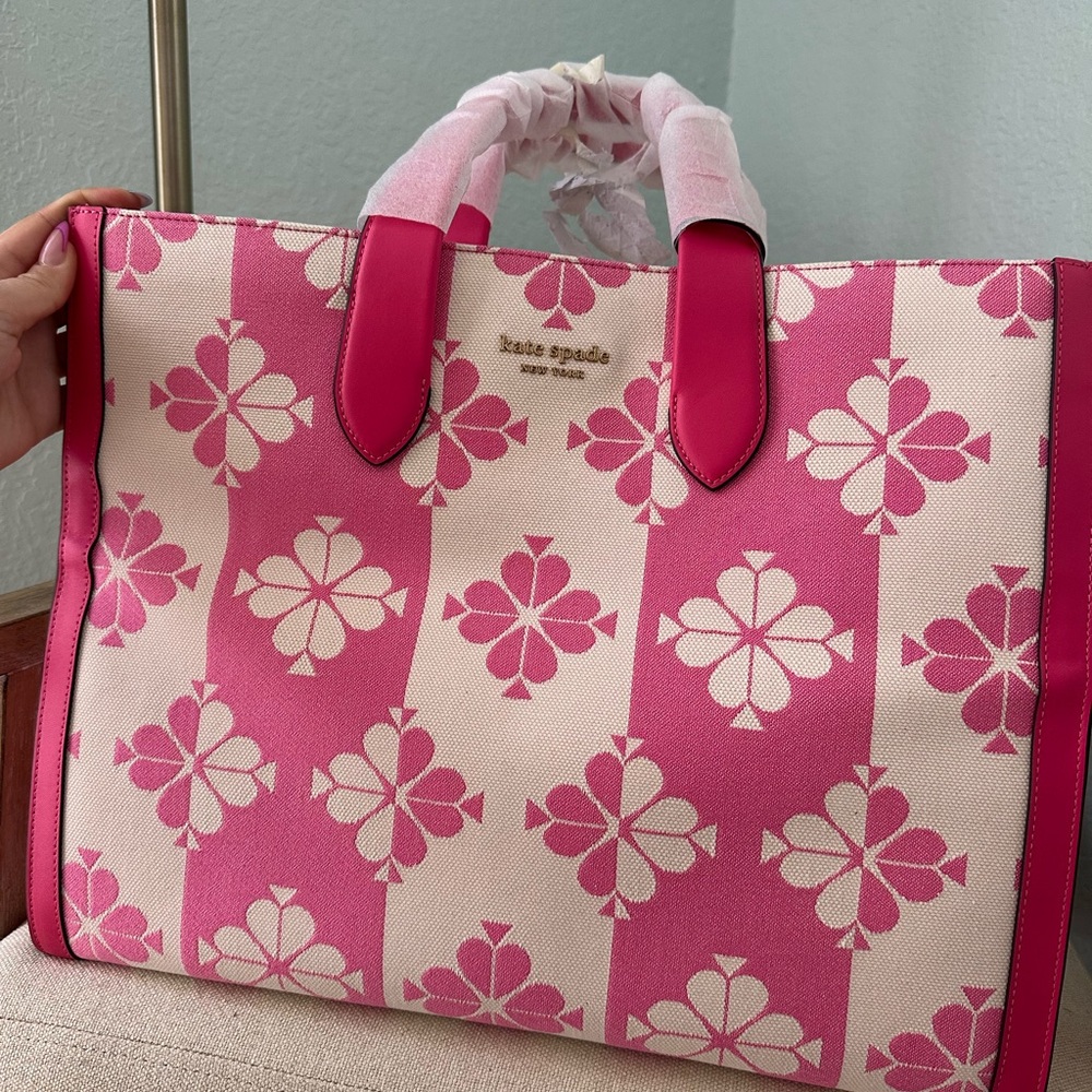 Kate Spade Flower Two-tone Canvas Manhattan Large Tote